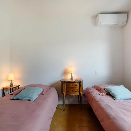 Des Barnedes * Saint-Génis